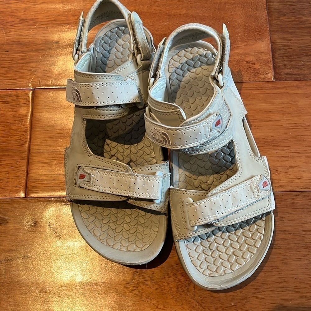 The North Face hiking sandal ecru and red size 7